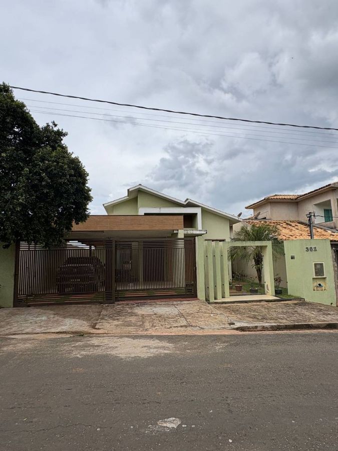 Casa com 3 Quartos, dos Nerys - Abaeté - Casa em Dos Nerys, Abaeté - à venda - Multiplus Negocios e Imoveis LTDA