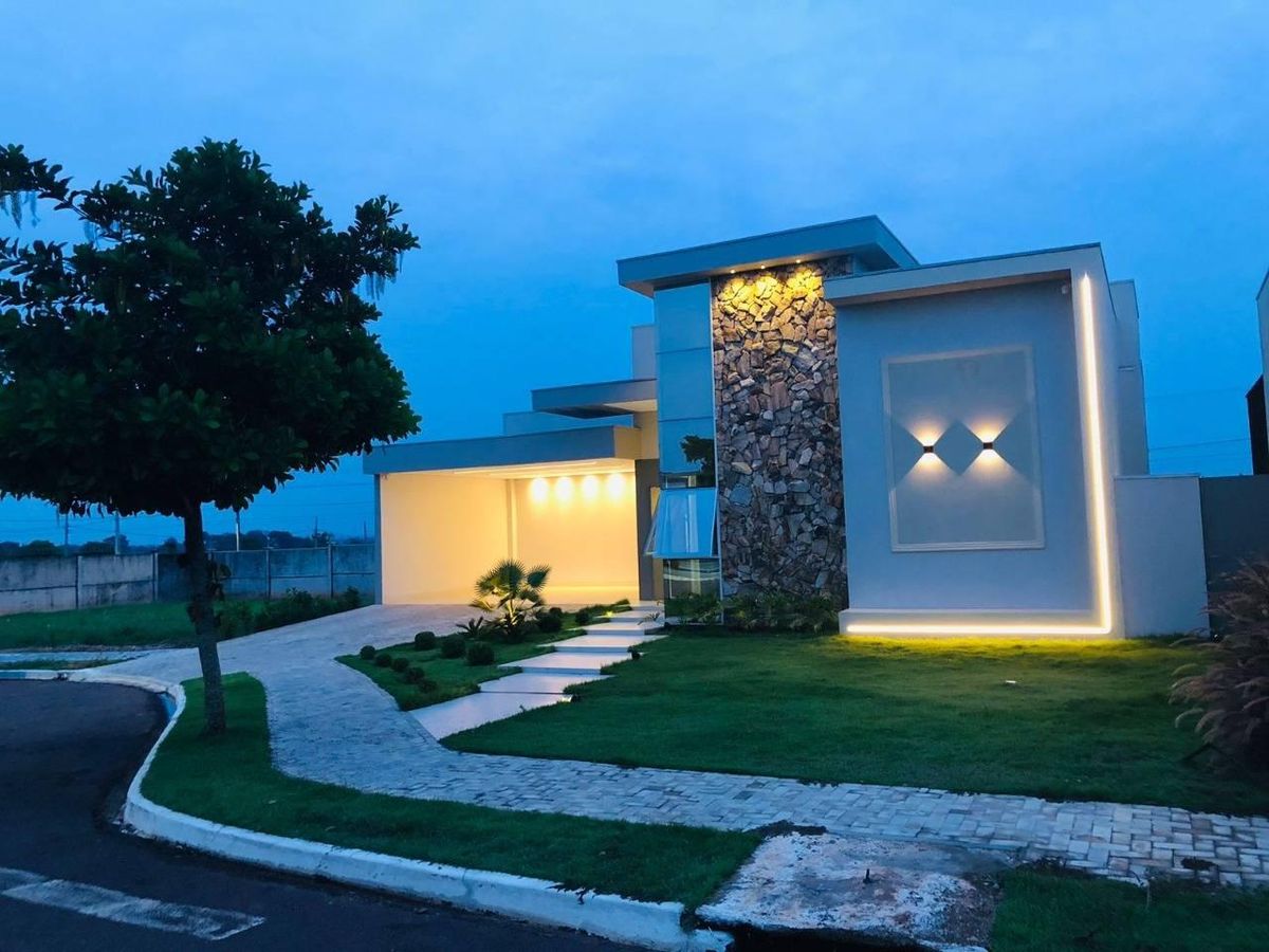 Casa com 3 quartos, 1 suíte - Condomínio Ilha Bela, Sorriso