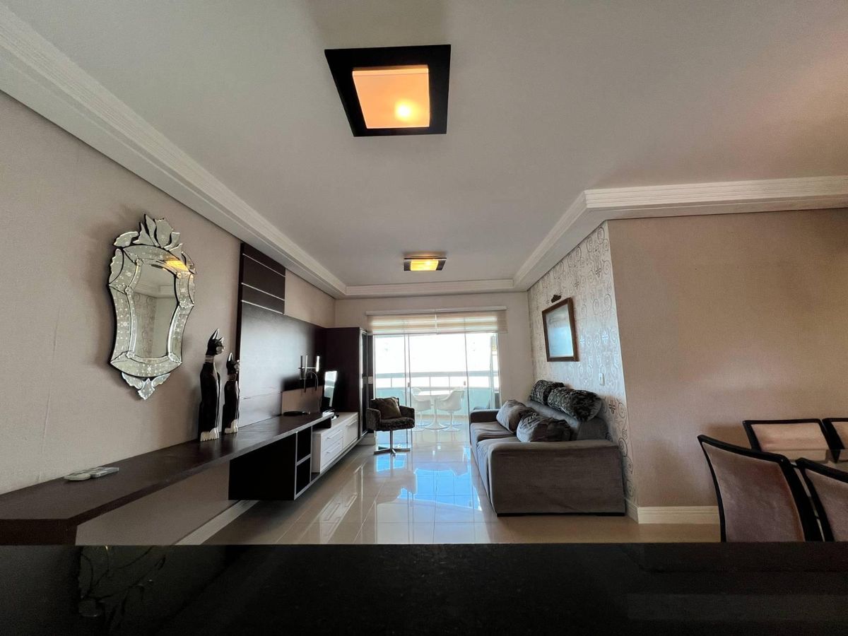 Apartamento mobiliado com 3 suítes e vista para o mar na Barra Norte - Apartamento em Centro, Balneário Camboriú - para locação - Desc Imóveis