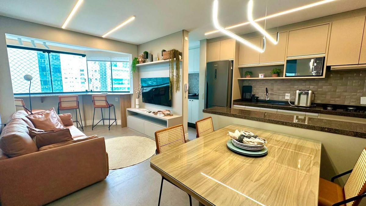 APARTAMENTO FRENTE MAR NA BARRA SUL EM BALNEÁRIO CAMBORIÚ - Apartamento em Centro, Balneário Camboriú - para locação - Brava Norte Imóveis