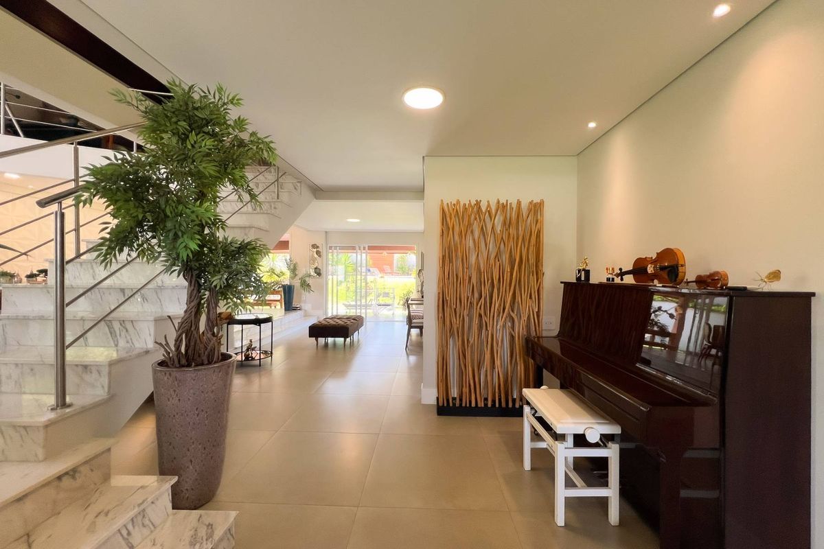 Casa à Venda com 5 dormitórios e piscina - Condomínio Moinho de Vento - Valinhos/SP, foto 3