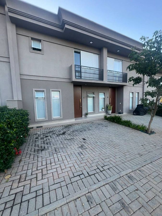 Casa Geminada com 3 quartos, Chácaras Silvania - Valinhos, foto 2