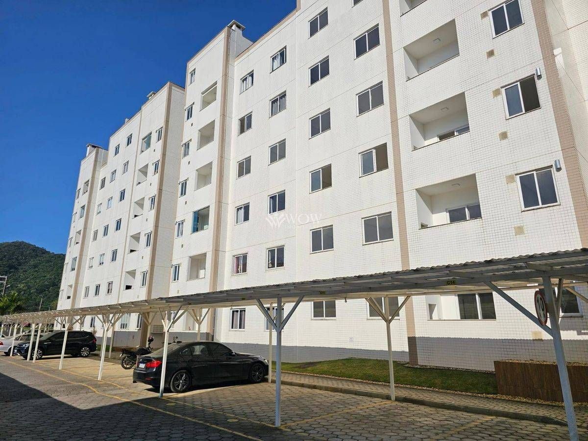 Apartamento com 2 Quartos à Venda no Edifício Camboriú Village 2, Várzea do Ranchinho em Camboriú - Apartamento em Várzea do Ranchinho (Monte Alegre), Camboriú - à venda - WOW Imobiliária Ltda