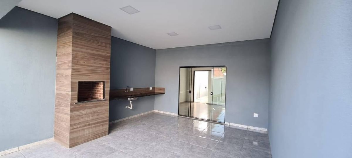 Lindo imóvel no jardim Santa Helena - Casa em Jardim Santa Helena, Jaú - à venda - JM IMOBILIARIA ARRUDA LTDA ME