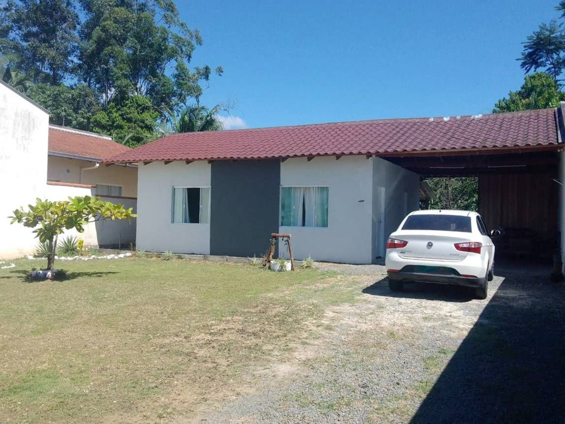 Casa Com 350m² De Área Total | Jaraguá 84 - Jaraguá Do Sul - Casa em Jaraguá 84, Jaraguá do Sul - para locação e à venda - Eskala Imóveis LTDA