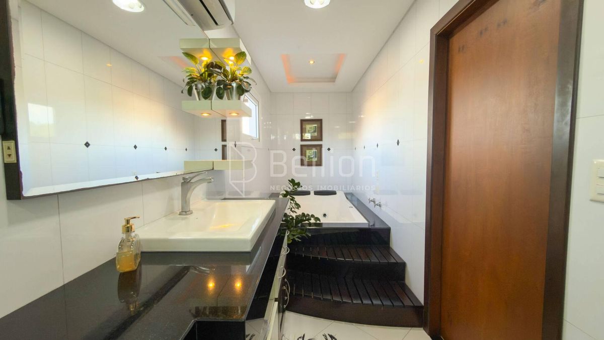 Uma casa que traduz alto padrão em cada detalhe.