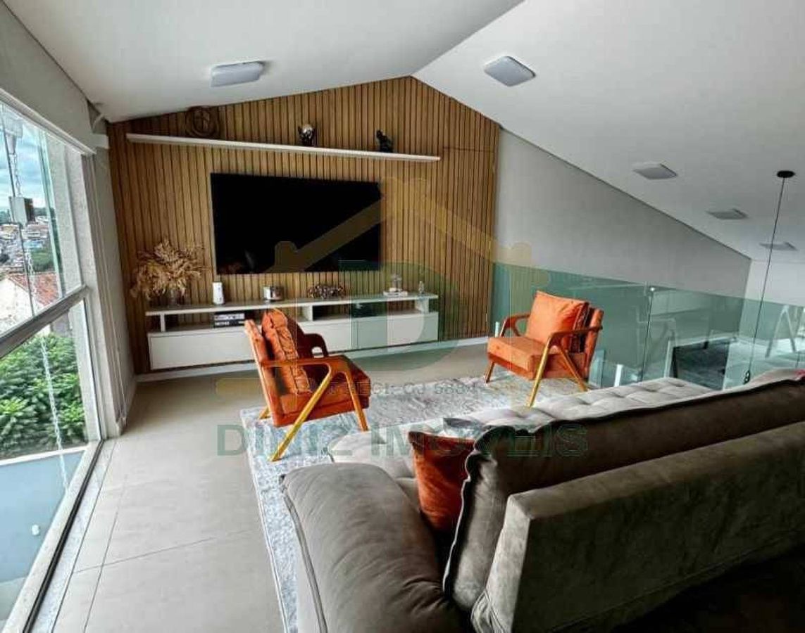 Casa à venda no bairro Colina, Volta Redonda/RJ - 5 quartos