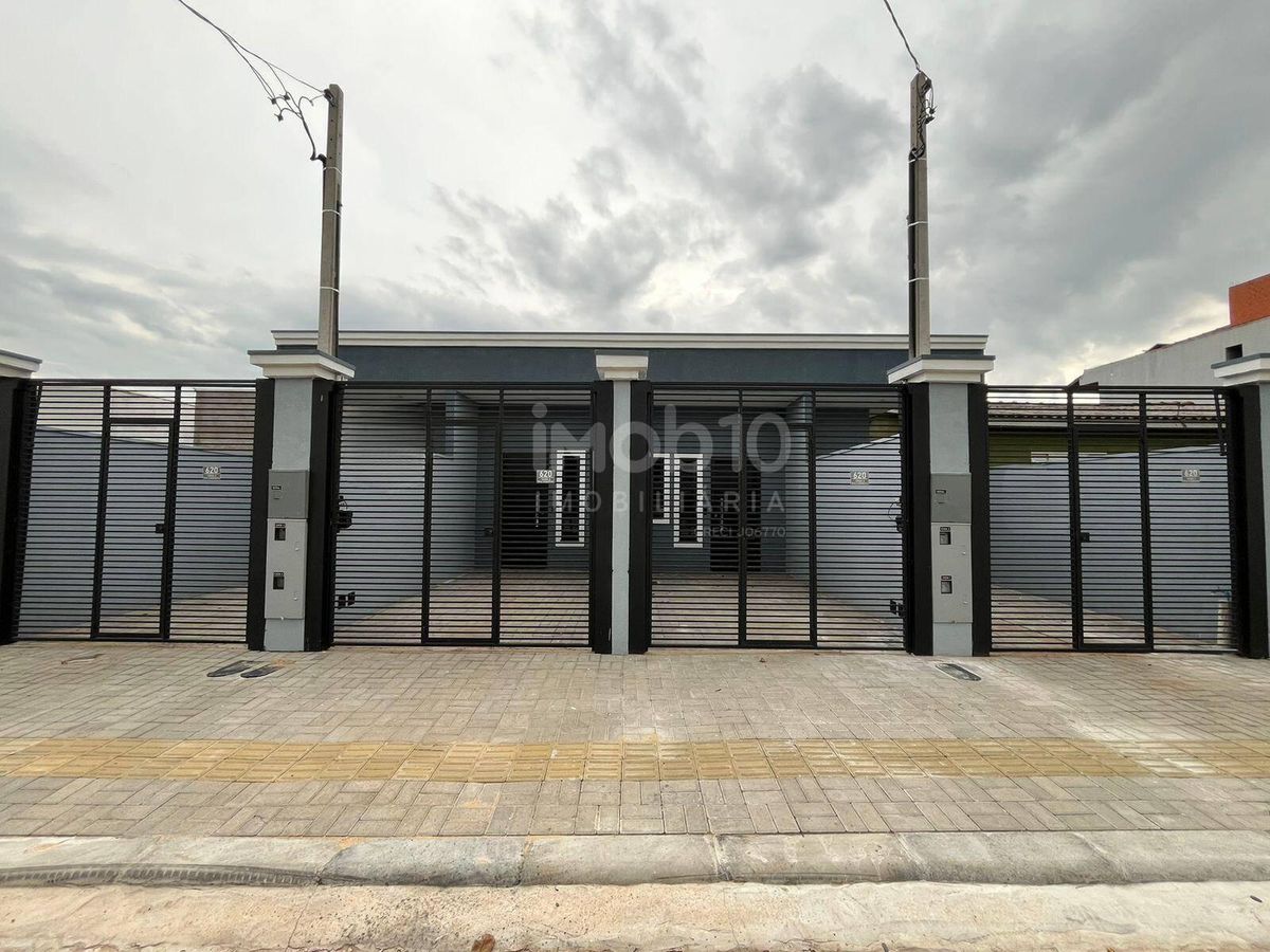 CASA COM 2 QUARTOS PARA ALUGAR NO JARDIM IPÊ - FOZ DO IGUAÇU/PR - Casa em Jardim Ipê, Foz do Iguaçu - para locação - Imob10 Imobiliária Ltda