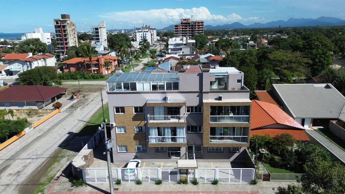 Cobertura Á Venda Á 260 Metros Da Praia Rainha Do Mar - Cobertura em Rainha do Mar, Itapoá - à venda - Imobiliaria Patricia Claudino