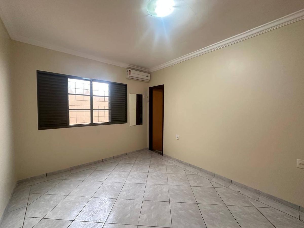 Foto 12 — Casa com 3 quartos, Setor Universitário - Rio Verde