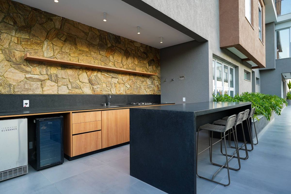 Apartamento com 3 quartos, no bairro Centro - Penha Cód. 98 214
