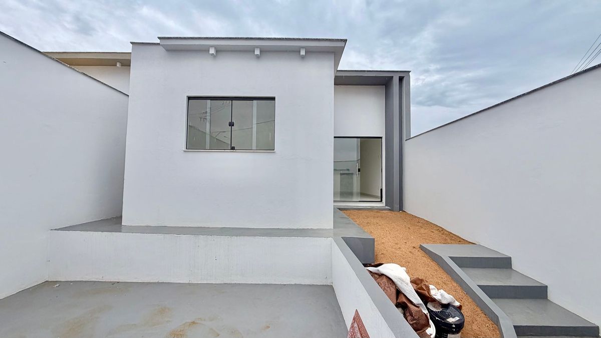 VENDO CASA 02 QUARTOS NO BAIRRO VISTA DO SOL EM COLATINA