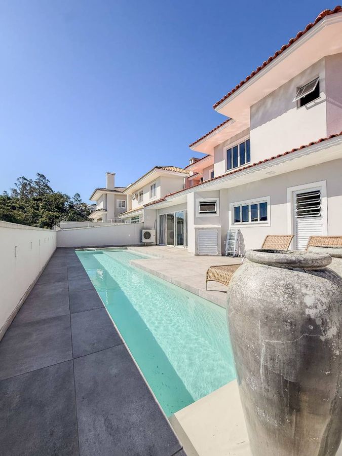 Sobrado com 4 quartos, Amizade - Jaraguá do Sul - Sobrado em Amizade, Jaraguá do Sul - à venda - Poffo Negócios Imobiliários