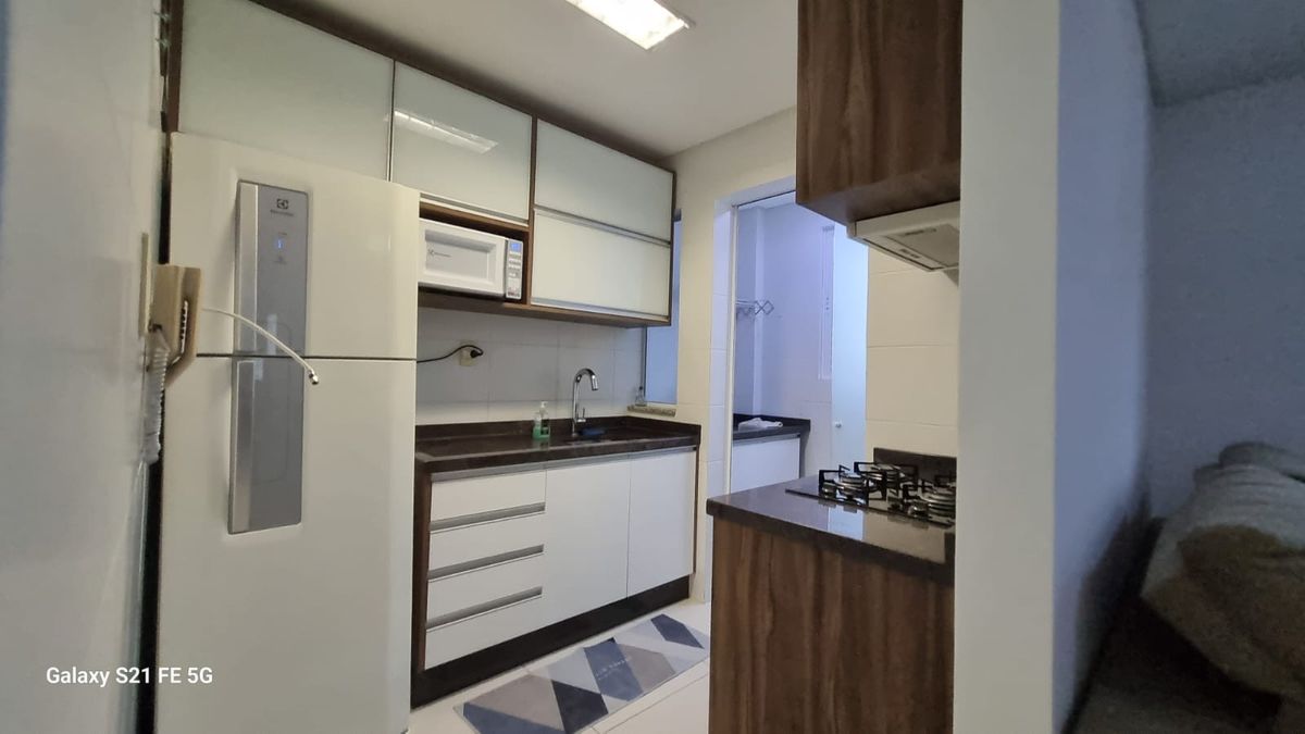 Apartamento para locação anual mobiliado, com 1 suíte, 1 vaga de garagem privativa, Valle Piemonte, no bairro Centro, Itajaí-SC - Apartamento em Centro, Itajaí - para locação - I3 CORRETORES ASSOCIADOS S/S