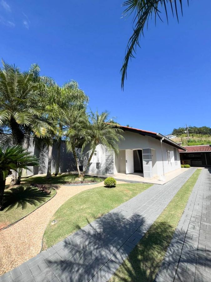 Casa Semimobiliada Com 415m² De Terreno | Chico de Paulo - Jaraguá do Sul - Casa em Chico de Paulo, Jaraguá do Sul - à venda - Eskala Imóveis LTDA