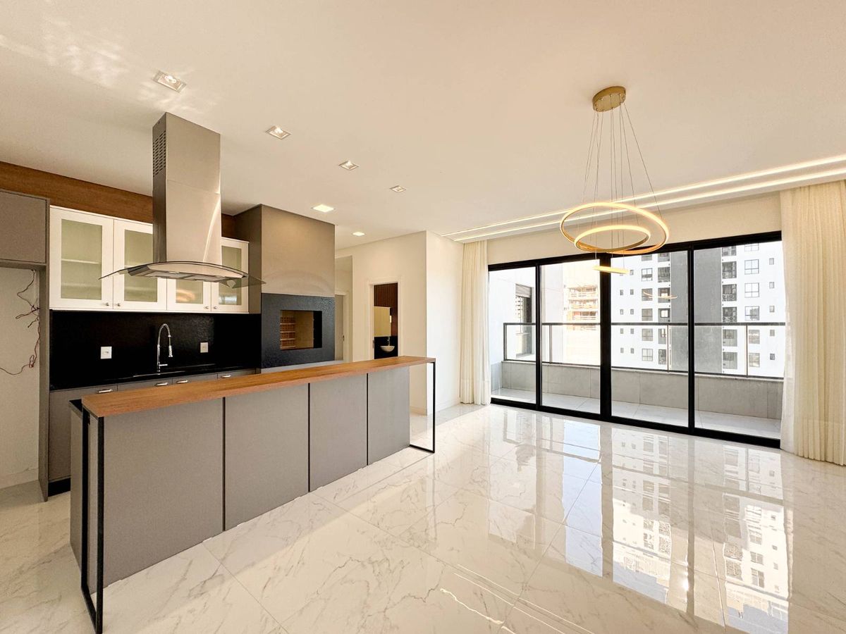 Apartamento Novo com 3 Suítes para Locação Anual em Balneário Camboriú - Apartamento em Centro, Balneário Camboriú - para locação - Desc Imóveis