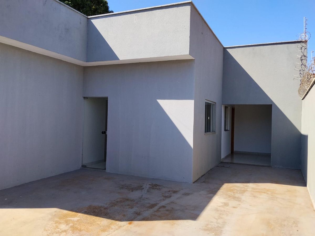 Casa com 3 quartos à Venda, Martins - Rio Verde