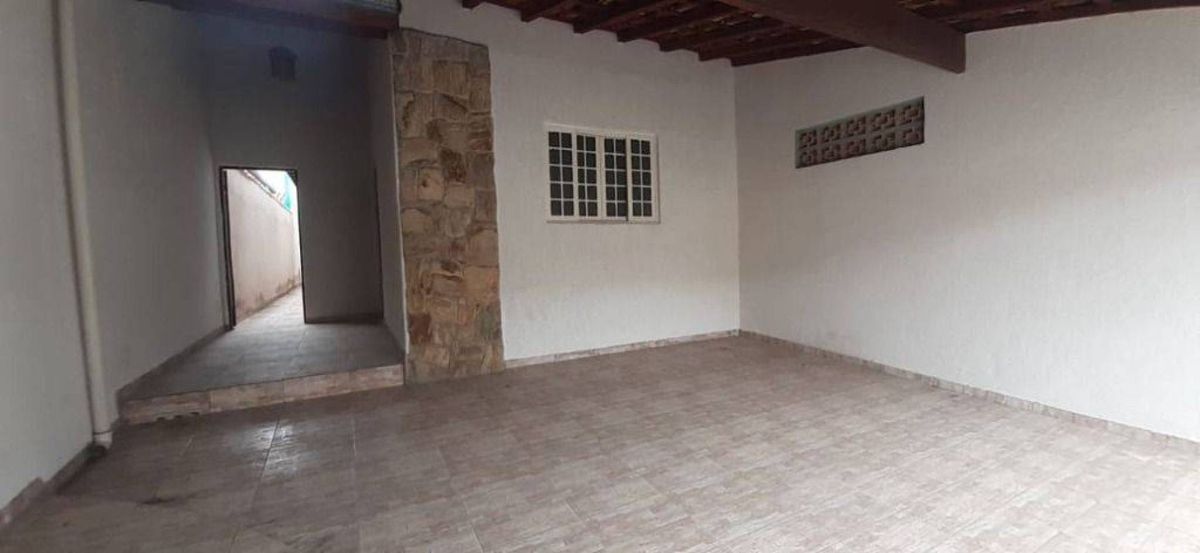 Casa com 2 quartos para Locação, Vila Verde - Pindamonhangaba - Casa em Vila Verde, Pindamonhangaba - para locação - EDSON DERRICO IMOVEIS LTDA
