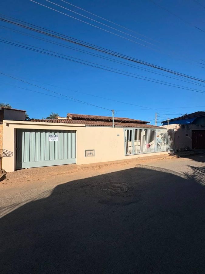 Casa com 3 quartos, Abaetezinho - Abaeté - Casa em Abaetezinho, Abaeté - para locação - Multiplus Negocios e Imoveis LTDA