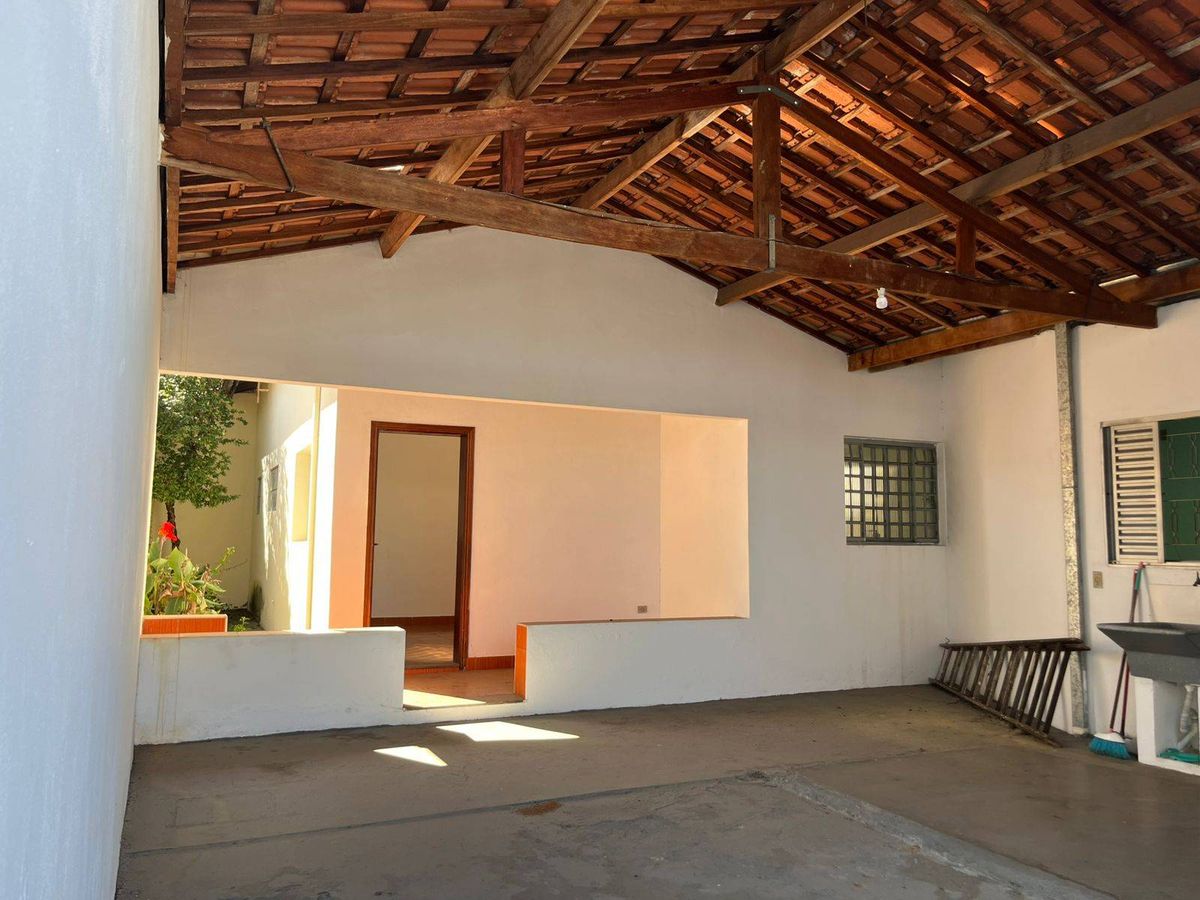 Casa com 5 quartos, Parque das Nações - Pindamonhangaba - Casa em Parque das Nações, Pindamonhangaba - à venda - EDSON DERRICO IMOVEIS LTDA