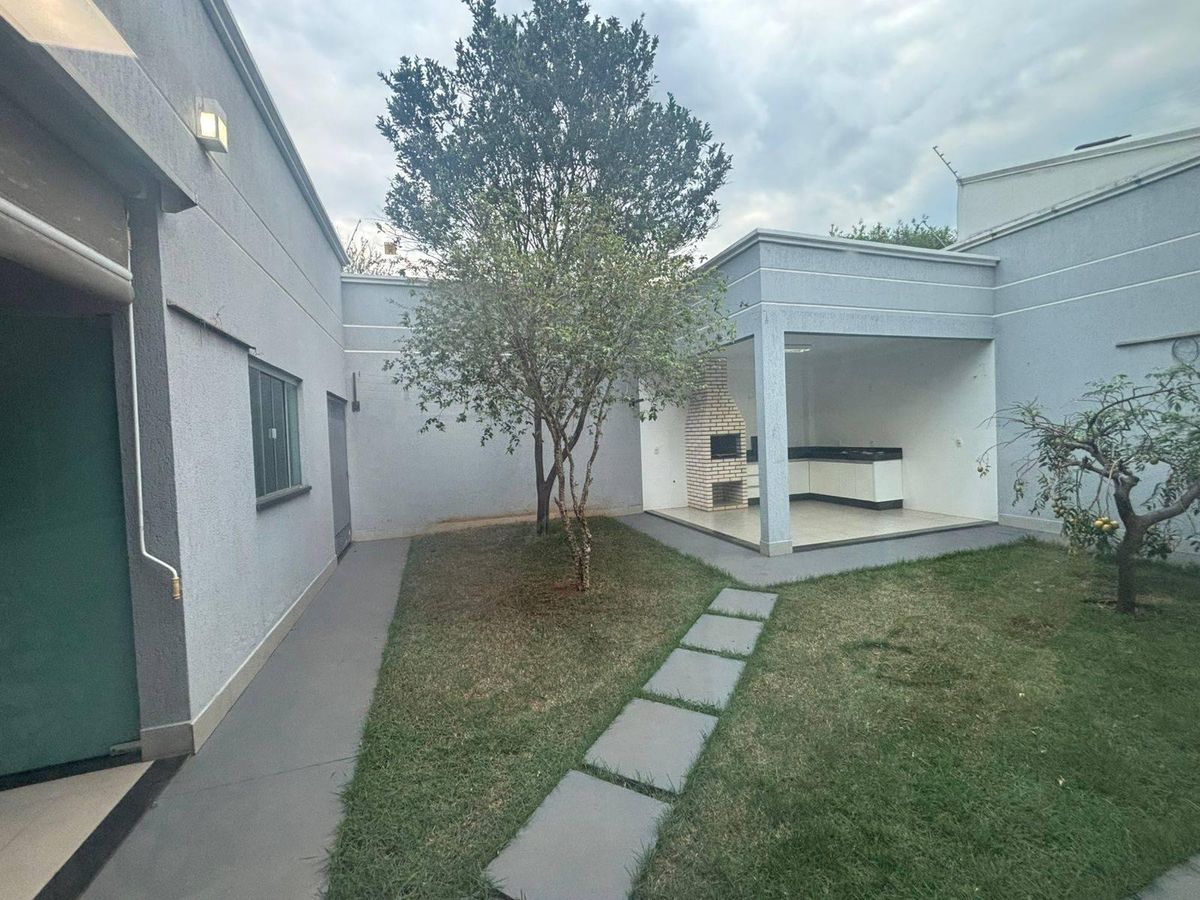 CASA Á VENDA SETOR ITAGUAÍ 2 rua 51 - Casa em Itaguaí II, Caldas Novas - à venda - Brasília Imóveis Ltda