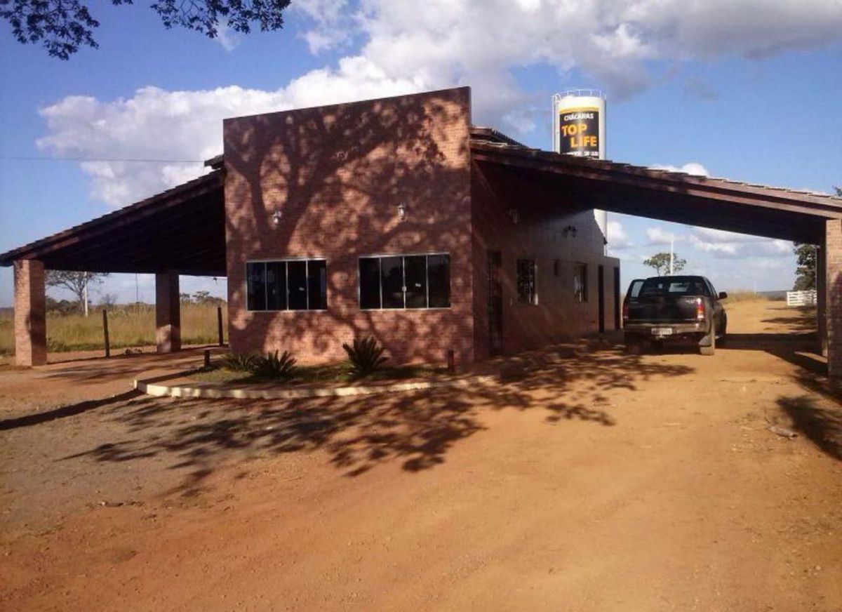 Rancho à Venda no Corumbá 4 | Condomínio Top Life 1 | Lote de 1.250 m² | 3 Quartos | Suíte | R$ 180.000 - Casa de Condomínio em Santo Antônio do Descoberto - à venda - Milton Aparecido Correa