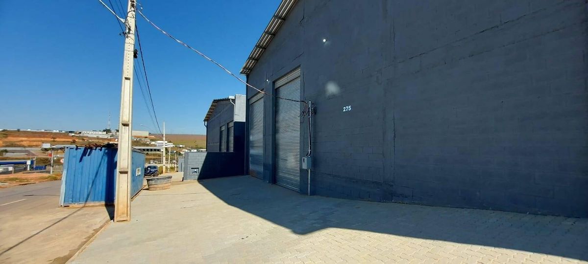 🏭, Galpão, Venda , 3.200.000,00 , Imperial Park, Pouso Alegre - MG, 2900 - Galpão em Imperial Park, Pouso Alegre - para locação e à venda - IMOBILIÁRIA VLT IMÓVEIS LTDA