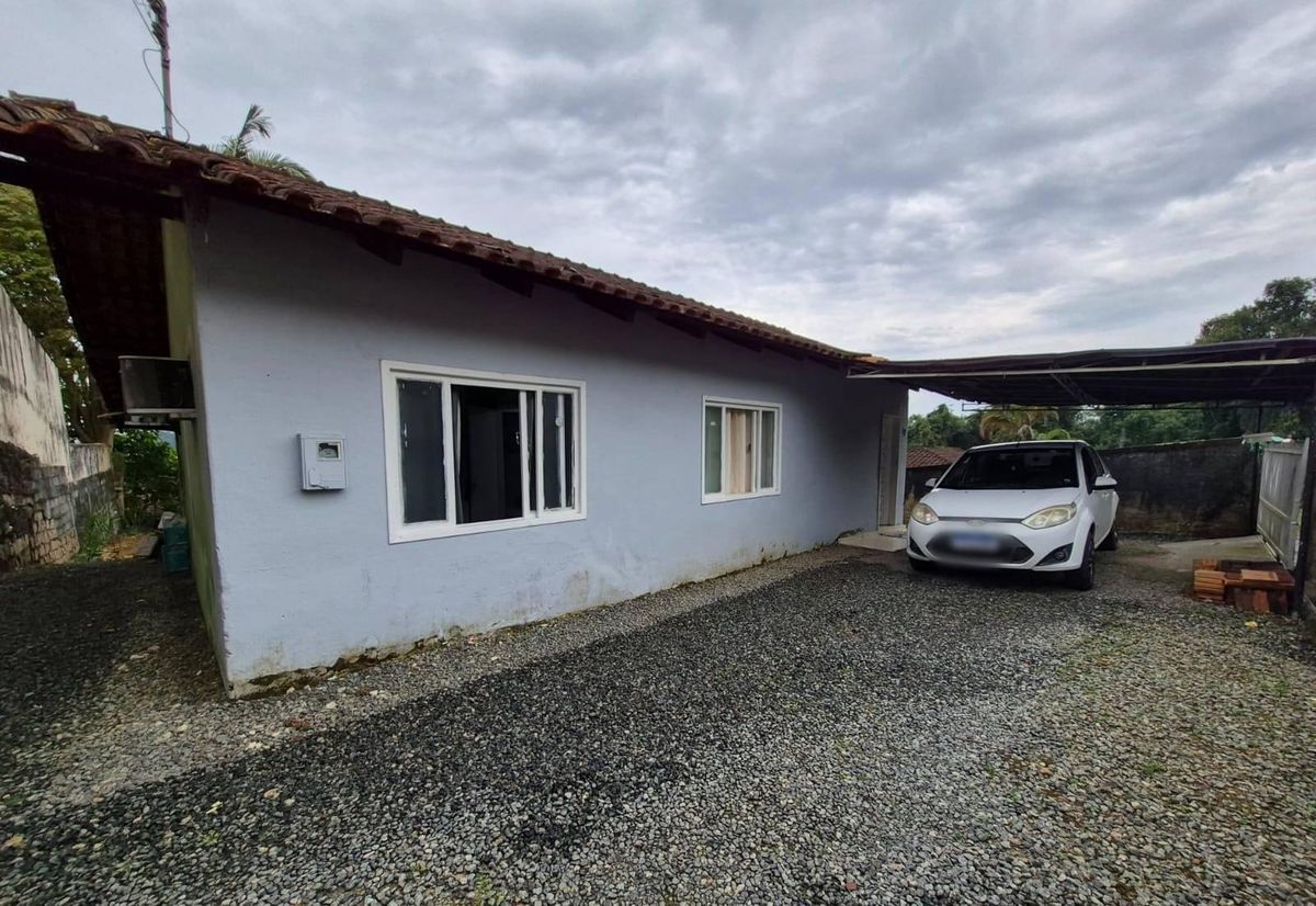 Casa com 3 quartos à Venda, Boehmerwald - Joinville - Casa em Boehmerwald, Joinville - à venda - IMOBILIARIA BORBA