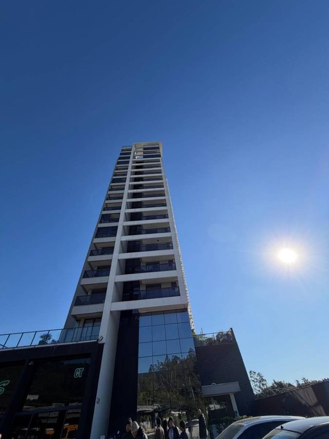 Apartamento 3 quartos em Ressacada, Itajaí: 80m², 2 vagas e acabamento moderno
