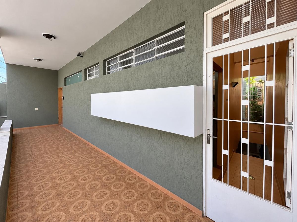 Clinica ampla e versátil no Centro - Comercial em Centro, Bragança Paulista - para locação - Baires Imóveis