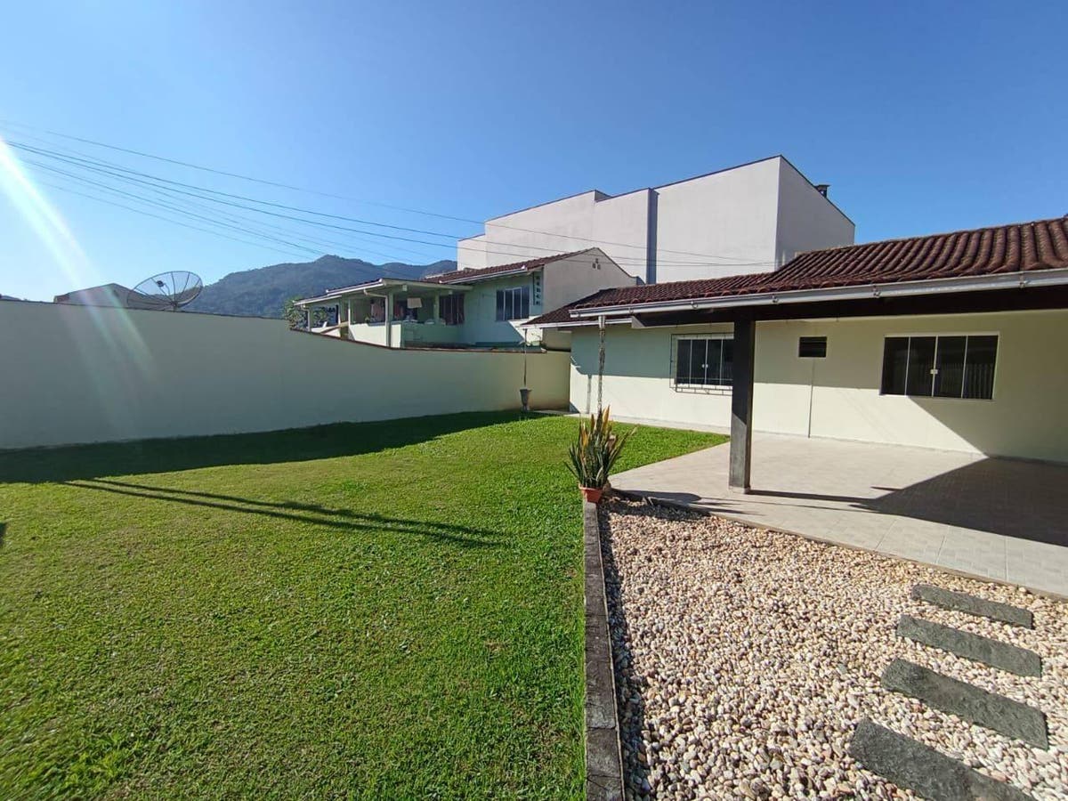 Casa com 2 quartos para Locação, Nova Brasília - Jaraguá do Sul - Casa em Nova Brasília, Jaraguá do Sul - para locação - Imobiliária Piermann