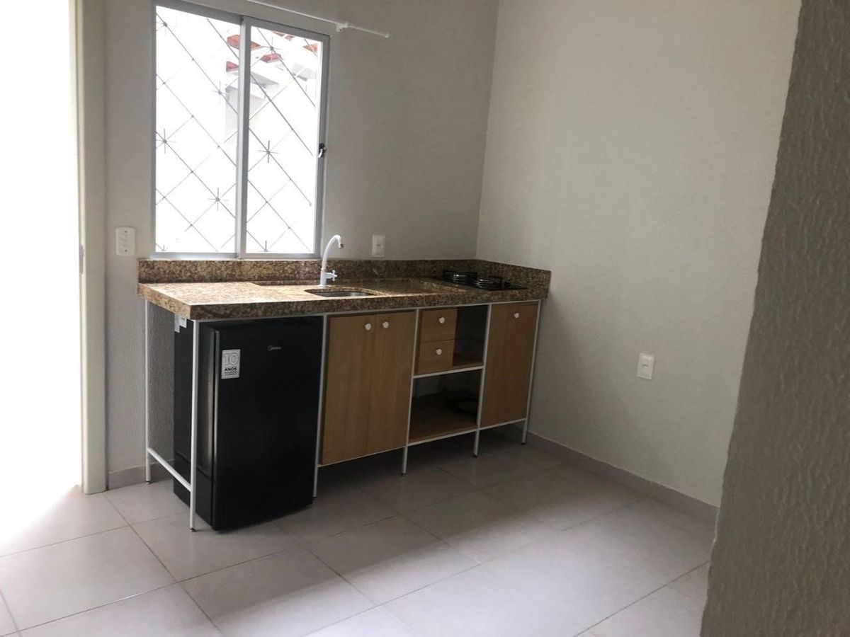 Aluguel Anual kitnet nas Nações em Balneário Camboriú