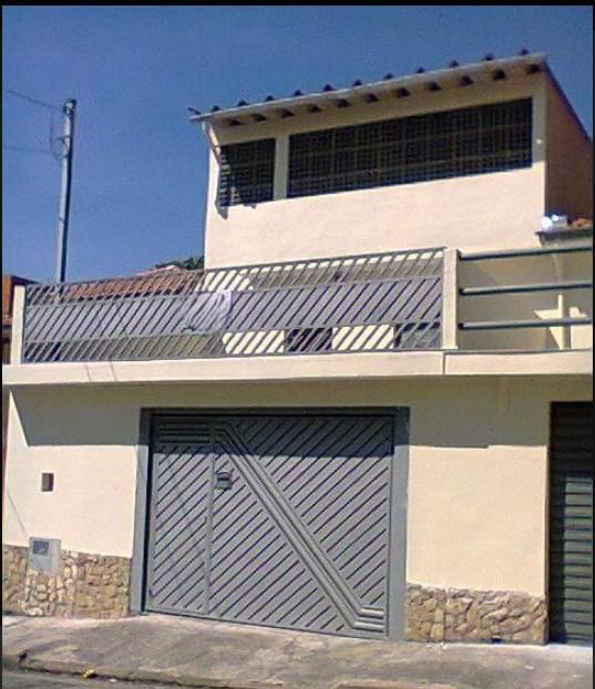 Contemporâneo.