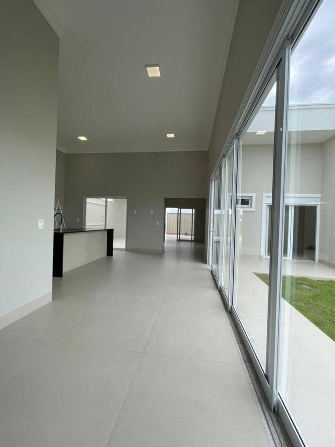 Casa , com 3 quartos - Residencial Mont Serrat, Sorriso