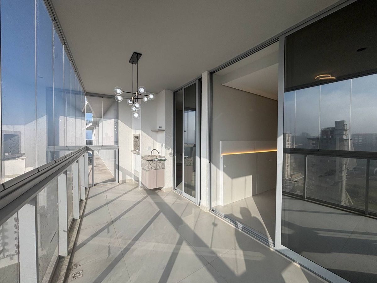 Apartamento com 3 dormitórios em Balneário Piçarras - Apartamento em Itacolomi, Balneário Piçarras - para locação - MAR - Negócios imobiliários LTDA