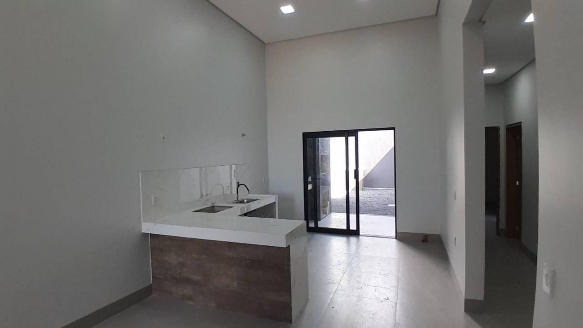 Casa com 3 quartos, 1 suíte
