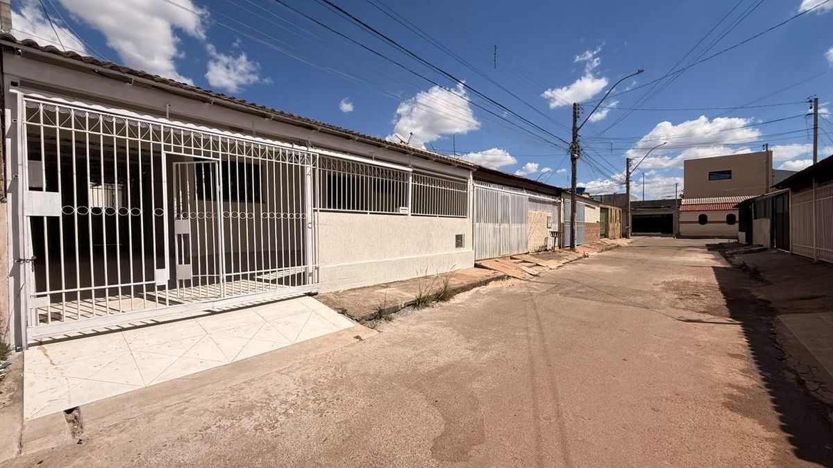 Casa à Venda na QNM 36 Conjunto A2 – MNorte | 3 Quartos | Financiável - Casa em Taguatinga Norte (Taguatinga), Brasília - à venda - Milton Aparecido Correa