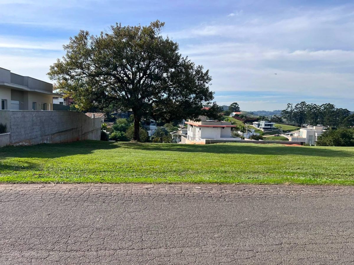 Terreno maravilhoso com excelente topgrafia, foto 3