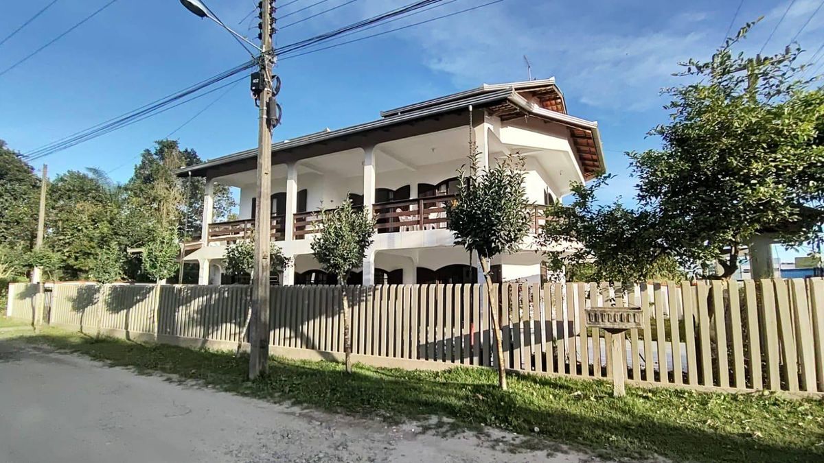 Sobrado com 5 dormitórios à venda, 121 m² por R$ 2.120.000,00 - Itapoá - Itapoá/SC - Sobrado em Itapoá, Itapoá - à venda - Nossa Praia Imóveis