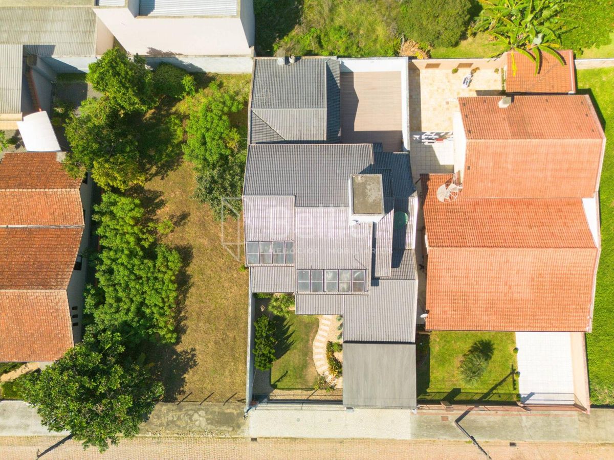 Uma casa que traduz alto padrão em cada detalhe.