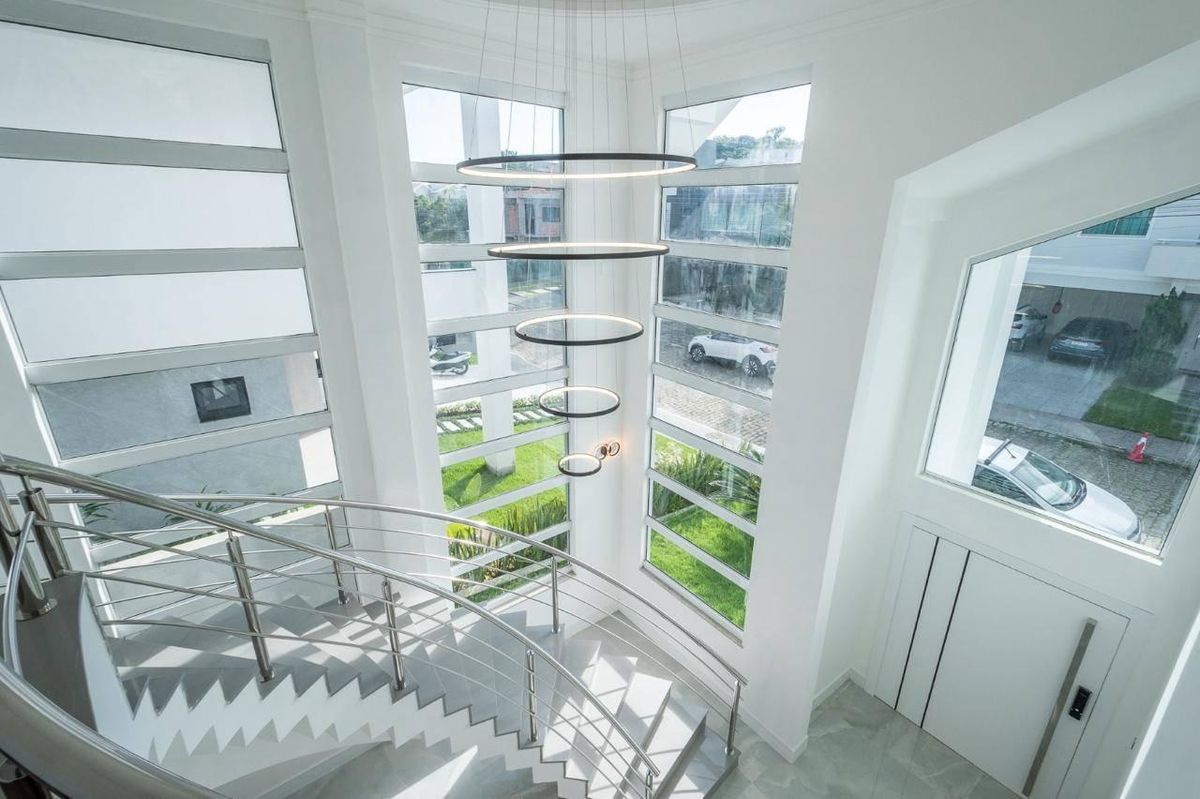 Mansão de Luxo com Piscina e 5 Suítes | Locação Anual Mobiliada no Haras Rio do Ouro - Casa de Condomínio em Ariribá, Balneário Camboriú - para locação - Hárpia Imóveis