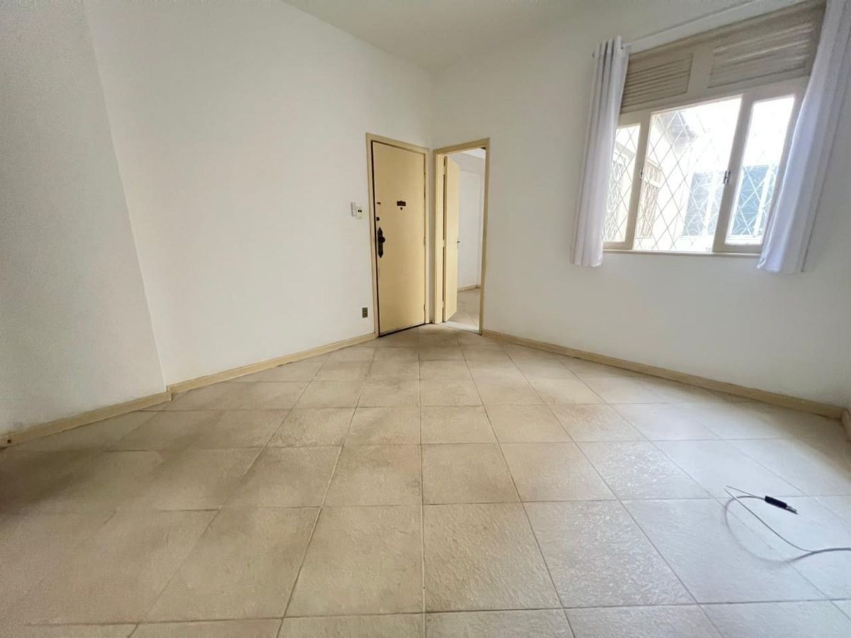 Aluga se apartamento, colado ao metrô São Francisco Xavier, Largo da Segunda Feira! Sala, Quarto, área de serviço, silencioso, 71m² e porteiro 24 horas! - Apartamento em Tijuca, Rio de Janeiro - para locação - MIGUEZ IMOBILIÁRIA