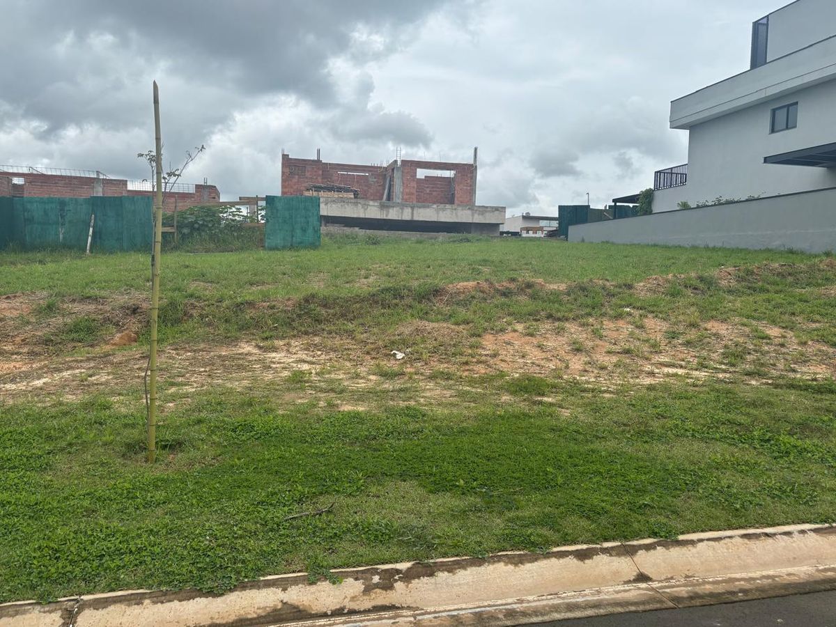 Terreno à venda, Villa dos Pinheiros em Indaiatuba