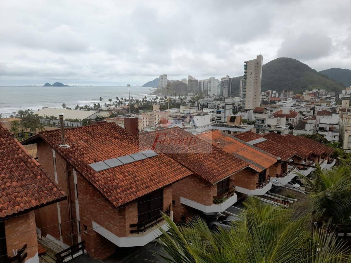 Casa triplex com 5 suítes com vista mar  - Guarujá/SP