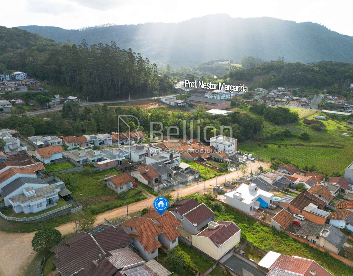 Casa Semimobiliada com 2 Quartos à Venda em Araponguinhas – Timbó/SC