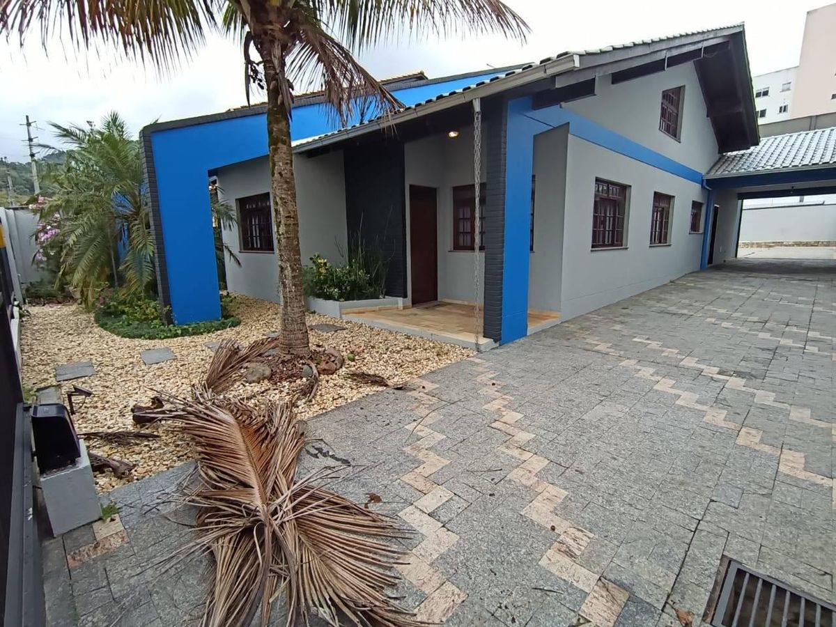 Casa na Barra do Rio Cerro - Casa em Barra do Rio Cerro, Jaraguá do Sul - para locação - Anderson Bortolini