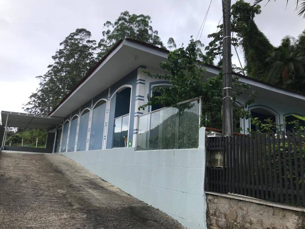 Casa para Venda em Guaramirim / SC no bairro Amizade - Casa em Amizade, Guaramirim - à venda - Guara Imóveis Ltda