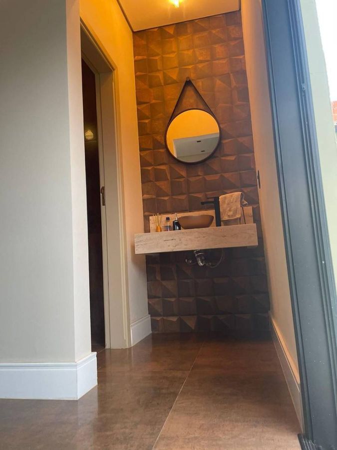 Casa com 4 quartos e 284 m² em Vila Guilhermina, Praia Grande