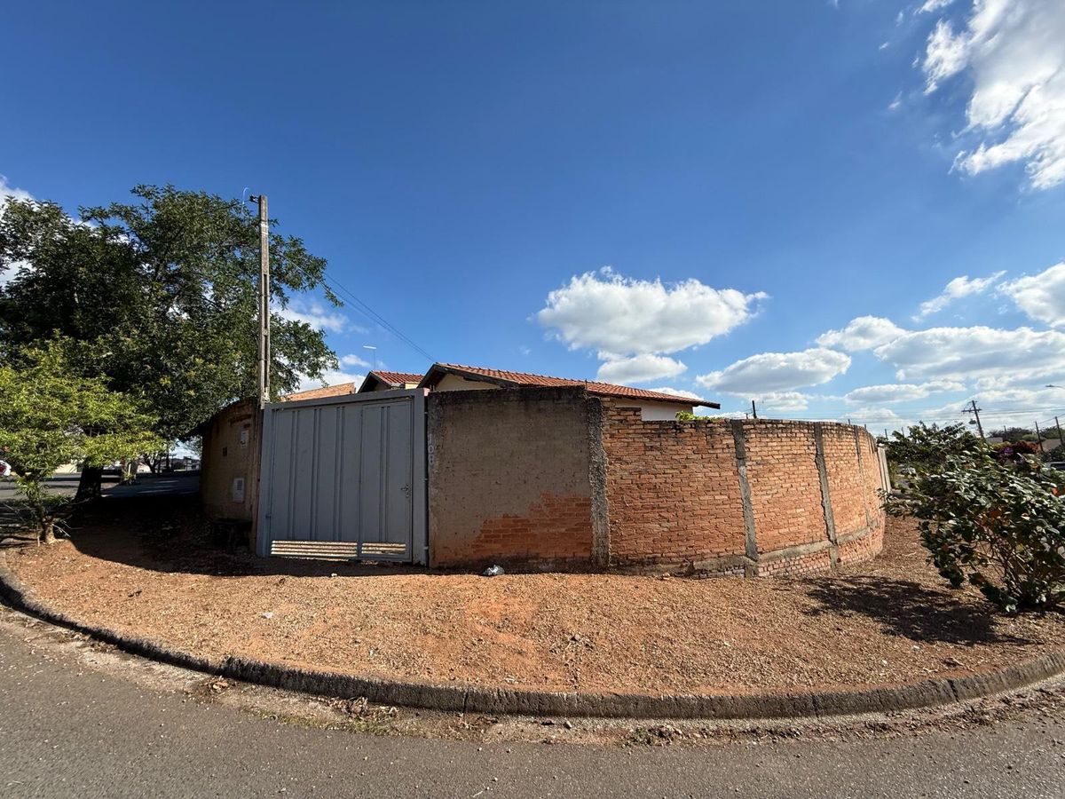 IMOVEL PARA LOCAÇÃO NO JARDIM DAS AZALEIAS - Casa em Jardim das Azaléias, São João da Boa Vista - para locação - BOCOLI IMÓVEIS