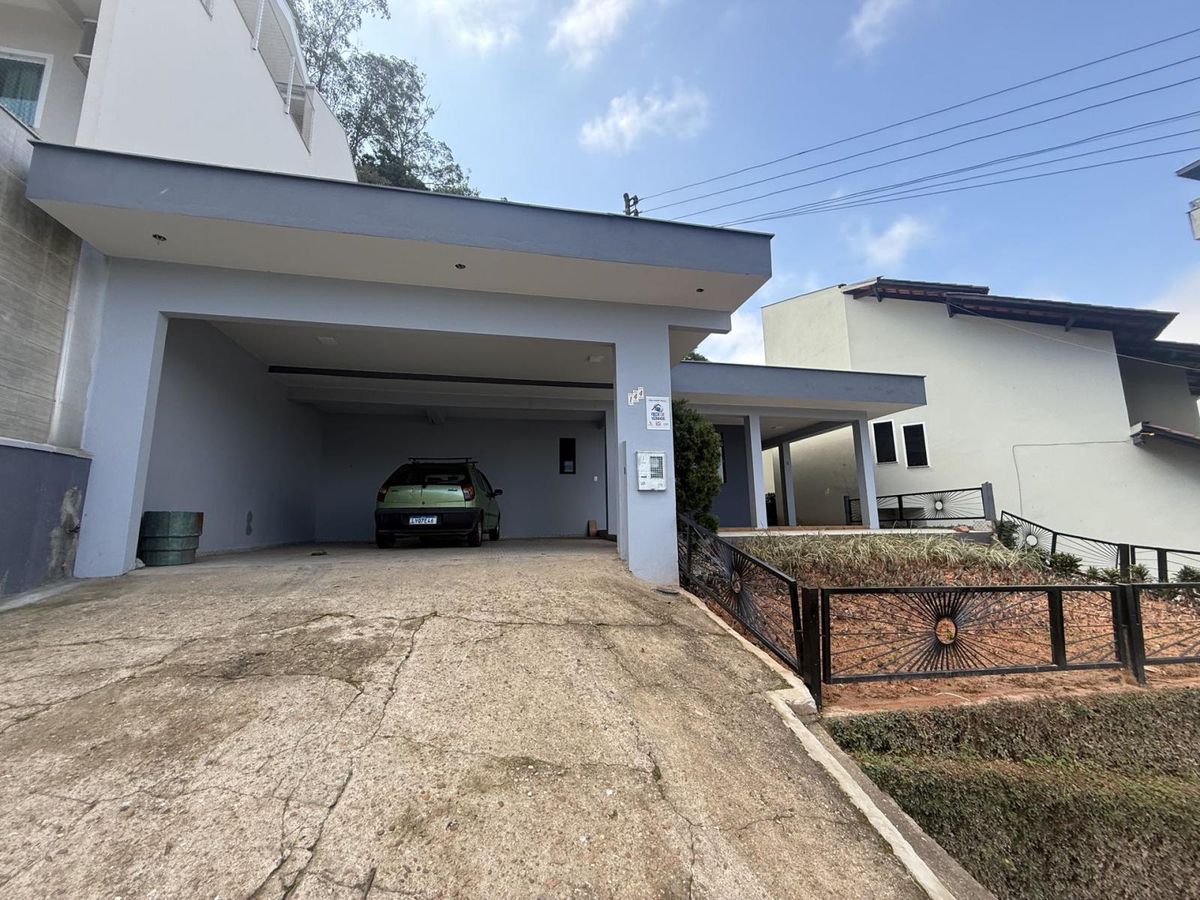 Casa - Casa em Centro, Guaramirim - para locação - Maas Imóveis